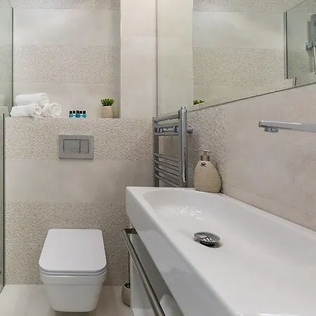 Shell Luxury Residences With Pool And Whirlpool *