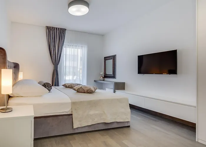 Shell Luxury Residences With Pool And Whirlpool Zadar