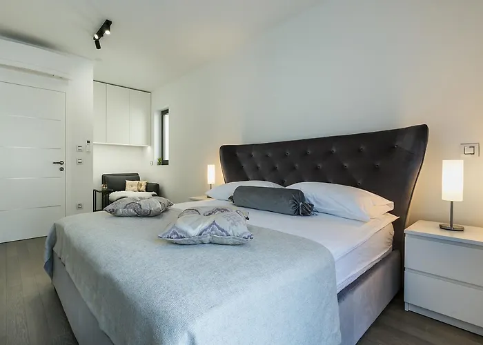 Shell Luxury Residences With Pool And Whirlpool Zadar