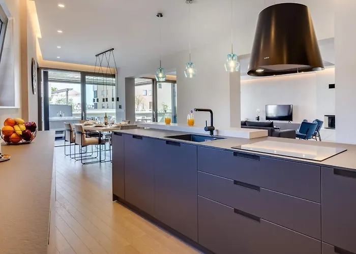 Shell Luxury Residences With Pool And Whirlpool Zadar