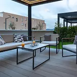 Appartement Shell Luxury Residences With Pool And Whirlpool