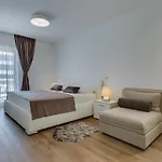 Appartement Shell Luxury Residences With Pool And Whirlpool *