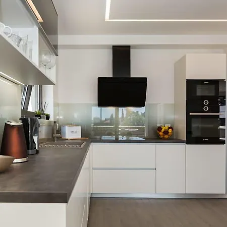 Shell Luxury Residences With Pool And Whirlpool Zadar