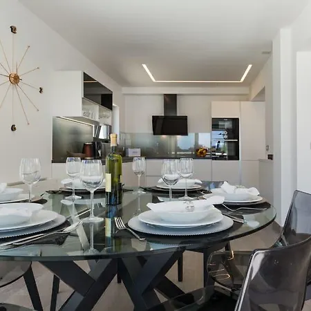 Apartment Shell Luxury Residences With Pool And Whirlpool *