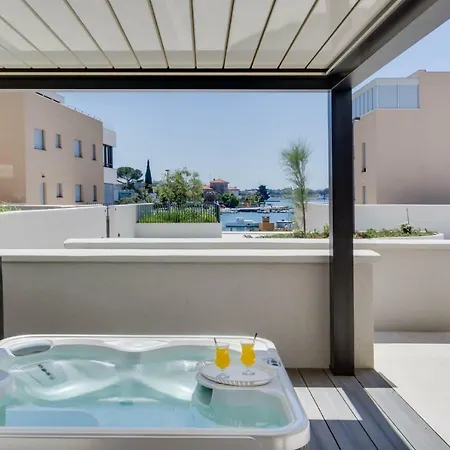 Apartment Shell Luxury Residences With Pool And Whirlpool