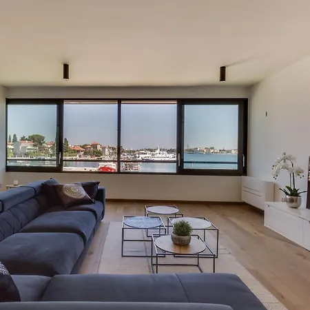 Shell Luxury Residences With Pool And Whirlpool Apartment Zadar